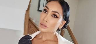 Sofia hayat is presently on her honeymoon in egypt. Sofia Hayat Slammed Salman Khan In A Long Post On Instagram