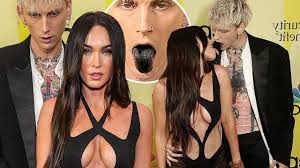 The couple have officially made their love instagram official. Megan Fox And Mgk Push The Limits Of Pda At The Billboard Music Awards Wsbuzz Com