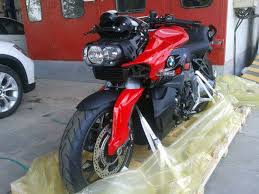 Sapphire black metallic/dark graphite metalli. Superbike Ownership Experiences In India Girish Sharma Speaks Of His Addiction With The Bmw K1300r