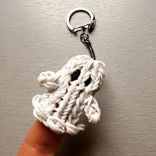 Un Fantome En Elastiques Qui Fait Porte Cle Et Marionnette A Doigt Personalized Items Keychain Key