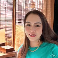 Ginisang Pusit** is a quick and simple sautéed squid recipe that anyone can  easily make. The secret to a good ginisang pusit is in the quality of the  ingredients: using fresh squid