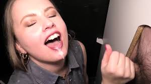 Big Ass - CumGloryHole.se