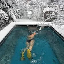 The cost to move a pool table varies with the length of the move and the number of flights of stairs the pool table needs to be moved up or down. Lap Pools Lap Pool Price Lap Pool Alternatives