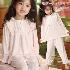 楽天市場】キッズ 子供用 パジャマ 上下セット ルームウェア 女の子 春秋用 春夏用 長袖 秋冬 かぶり モダール綿 ストレッチ 長ズボン 子ども  かわいい お姫様 レース フリル ベビー 幼稚園 小学生 ジュニア 高校生 部屋着 寝巻き 室内着 ピンク 100cm 110 120 130