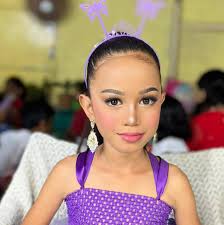 ICE CANDY VENDOR BRITISH ACCENT MOESTORYA Nibilib ang netizens sa usa ka  ice candy vendor sa Maasin City, Southern Leyte nunot sa abilidad niini sa  pagestorya og Eningles nga British accent pa.