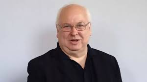 North Lincolnshire councillor dies after collapsing during budget meeting