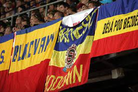 Where does sparta prague play their home games? Fahnen Der Sparta Prag Fans Publicationxnotxinxser