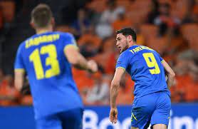 У тому числі де бур спробував вгадати рахунок поєдинку проти збірної україни. V2akizeyzryl4m