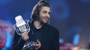 The latest news, photos, videos, participant info, voting results, the contest's rich history and much more. Eurovision Winner Salvador Sobral In Critical Condition Music Dw 26 09 2017