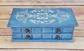 Bir ahşap zemin boyama işlemi. Ahsap Boyama Kutu Susleme Ornekleri Ve Modelleri Kalpli Cekmeceli Ve Altigen Kutular
