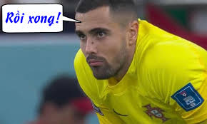Bồ Đào Nha thua vì thủ môn mặc áo vàng