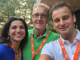 Dit kijkcijferkanon presenteert hij al jaren samen met zijn collega's rene van der gijp en johan derksen. Wilfred Genee Ù¹ÙˆØ¦Ù¹Ø± Ù¾Ø± Namens Vullenofvoeden Bij Mvo Bijeenkomst Knvb Met Oa Ruud Krol En Ramon Beuk Bewustekantine Lekkerbezig