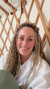 ✨ Ben jij ook benieuwd wat een 2,5-daagse Cacao Bliss jou kan brengen? ✨,  Op 29 & 30 november en 1 december openen we opnieuw de ruimte… en we hebben  nog 2 plekjes vrij., Voel je een yes of een ...