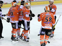 Ritten bezwingt Gröden im Finish mit 5:4-Toren