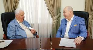 (096) 031 02 22, (095) 057 02 22, (093) 866 02 22. Kravchuk Delegaciya I Ya Osobisto Vdyachni Kuchmi Za Te Sho Vin Zrobiv Gordon