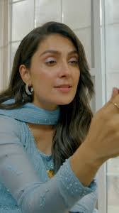 Nadia Ahsan's Instagram, Twitter & Facebook