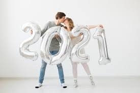 22 Cute Engagement Announcement Ideas You Ll Want To Copy In 2020 Engagement Announcement Cute Engagement Announcements Creative Engagement Announcement