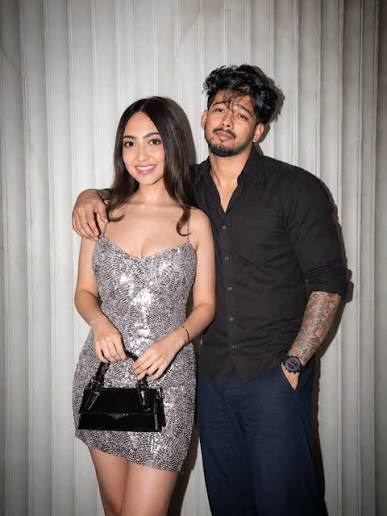 Dashing Scout with his stunning girlfriend Kaashvi