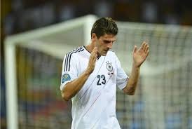 Jadwal lengkap piala eropa 2012, prediksi pertandingan, hasil pertandingan, foto dan video uefa resmi mengenalkan maskot piala eropa 2012. Inilah Daftar Top Skor Sementara Piala Eropa 2012 Republika Online