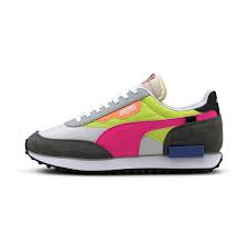 Retrouvez toutes les tendances parmi nos magasins de chaussures partenaires. Pegashoes Basket Puma Future Rider Play On