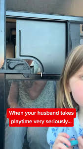 Taking playtime seriously.. #Memezar (thehannahbrie via Collab)