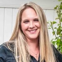 Stephanie Bellon's Instagram, Twitter & Facebook