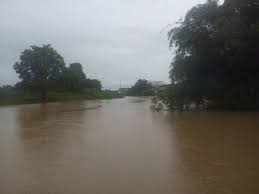 Pada 4 november 2009, jabatan pengairan dan saliran (jps) kelantan menyatakan bahawa di sungai golok iaitu bacaan di jenob, tanah merah ialah 22.38 meter. Rosmaiza Rosmaizasenain Twitter