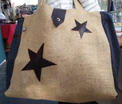 Très facile à faire, regardez le tuto pour vous en rendre compte. Sac Cabas En Jute Cuir Et Jean L Atelier C Tout Cousu