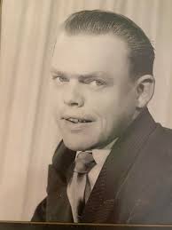 My brother Bruce Bergholtz passed away in Brisbane, over five weeks ago  after a sustained battle with diabetes and heart disease. He was always the  adventurer, growing up in Darwin, Tennant Ck