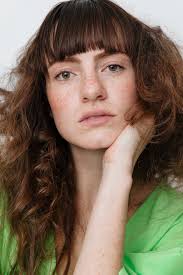 Natalie Beeson's Instagram, Twitter & Facebook