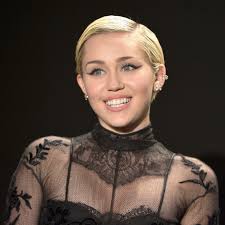 Miley Cyrus tiene un precioso gesto con una de las heridas en Las Vegas