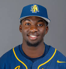 Carter Daniels's Instagram, Twitter & Facebook