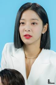 丁子田移居上海轉玩小紅書學用普通話拍片卻被網民批中英夾雜