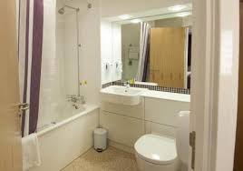 Good location close to the oracle shopping centre and just a 20 minute drive to either legoland or heathrow airport. Premier Inn Reading Central 57 1 5 0 Reading Hotel Deals Reviews Kayak