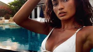 At the early age of 13, gale was scouted by a model agent near the coffee shop in gothenburg. Kelly Gale Flaunts Killer Body Looks Stunning In New Selfies On Instagram