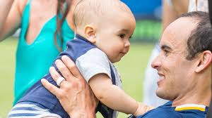 Donovan y esposa dan la bienvenida su segundo hijo