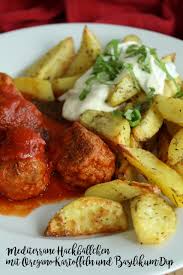Mediterrane Hackballchen Mit Oregano Kartoffeln Und Basilikum Dip Rezept Kommt Essen Essen Rezepte
