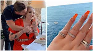 Nikkietutorials talks to blas cantó from spain in a new episode of looklab. Nikkie Tutorials Is Engaged Her Fiance Plus See Her Engagement Ring