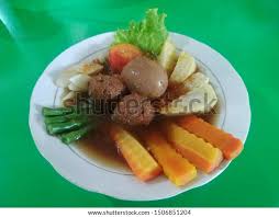 Simak panduan resep turun temurun seputar cara mudah bukan cara membuat selat galantin tersebut?. Selat Solo Galantin Nasi