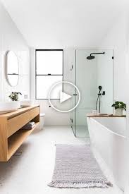 2 Dans 12 Salles De Bains Pour Toujours A La Maison En 2020 Idee Salle De Bain Linge Dans La Salle De Bain Deco Salle De Bain