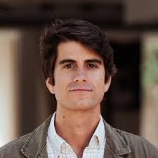 Benjamin Syring's Instagram, Twitter & Facebook