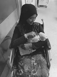 Cara ini paling biasa digunakan sebagai petua cepat bersalin. Ibu Ini Amalkan Petua Neneknya Pakai Kain Atau Seluar Atas Perut Untuk Mudah Bersalin Pa Ma