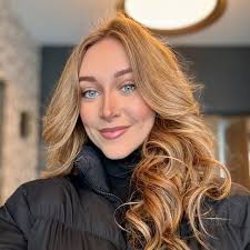 English version: when somebody signs up for Threads, we used to make it  easy for them to follow all the same accounts