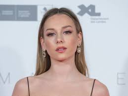 Ester expósito maquillaje sus secretos de maquillaje para la piel de la famosisima actriz participante de la serie de netflix elite. Filtran Fotos De Ester Exposito Antes De Convertirse En La Estrella De Elite Y Vaya Sorpresa Minuto Neuquen