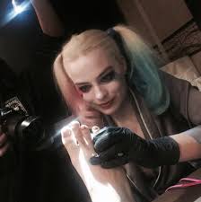 Feet tattoos, sleeve tattoos, tattoo designs, tattoos edit. Margot Robbie Gave Cara Delevingne A Bunch Of Toemoji Tattoos Tattoo Ideas Artists And Models