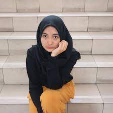 Dimulai saat komika bernama lengkap arafah rianti ini melaksanakan salat ied hingga memamerkan kudapan lebaran. 10 Potret Pesona Arafah Rianti Komika Berhijab Yang Manis Abis