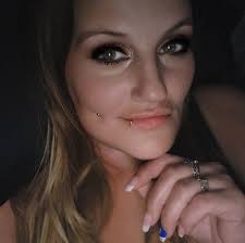 Mandi Littleton en personas