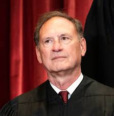 Supreme Court Justice Samuel Alito's luxury fishing trip underscores the  court's ethics problem