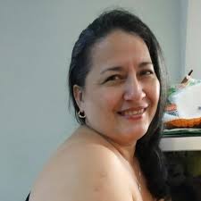 Leon Febres Cordero como presidente de Ecuador hizo el lanzamiento inicial  en un juego de MLB