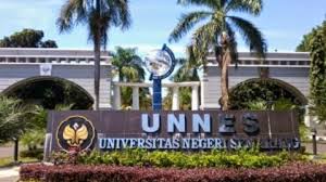 Banyak calon mahasiswa dari berbagai daerah yang memiliki minat di jurusan it. 15 Jurusan Favorit Di Unnes Semarang 2021 Kampusaja